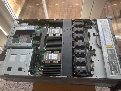 Lenovo ThinkSystem HR630X Server 2x Silver 4108
