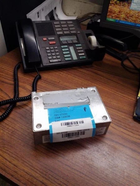 Chasis ECM Communication Onstar Opt UE1 compatible con 02 04-06 ENVOY 211284 Foto 3 de 4