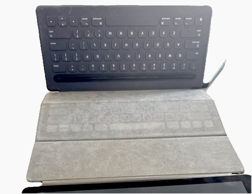 Apple ipad 12.9-inch 1st gen ( iPad is locked ) Comes With Magic Keyboard - Picture 4 of 5