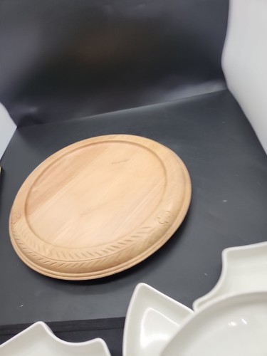 Carved Wooden Lazy Susan with 5 Ceramic Dishes - 第 8/11 張圖片