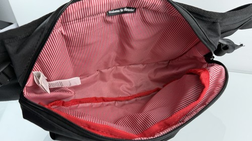 Bandolera Herschel Supply Co. Dieciocho Periscopio de Cadera Ripstop Negra 3M Riñonera - Imagen 4 de 4