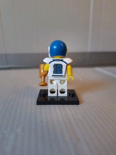 LEGO Mini Figura Coleccionable Serie 8 Jugador de Fútbol - 8833-5 COL117 R861 - Imagen 2 de 2