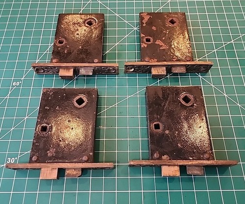 Set of 4 ANTIQUE Vtg Mortise Lock Set RUSSELL & ERWIN Ornate Brass Faceplate - L - Picture 6 of 16