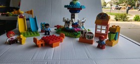 LEGO Duplo 10841 Fun Family Fair Complete Set Complete Set with Manual
