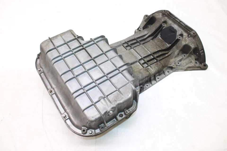 2004 CHRYSLER CROSSFIRE ZH COUPE #374 UPPER & LOWER ENGINE OIL PAN - Image 2 of 4