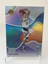 2018-19 Panini Status - Rookies 2 Moritz Wagner #200 Purple (RC)