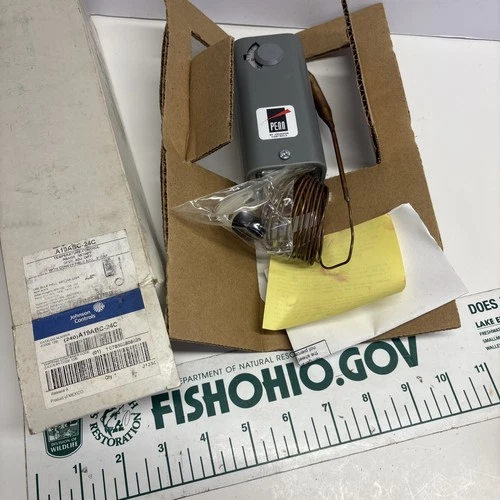 JOHNSON CONTROLS A19ABC-24C TEMPERTURE CONTROL
