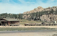 Custer SD Golden Valley Ranch Cabin Motel Park Souvenir Shop Vtg Postcard C24