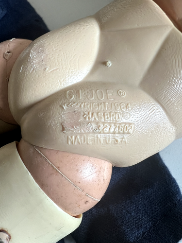 Lot of 1960s Vintage GI Joe: action figure, foot locker, uniforms, accessories - Bild 8 von 14
