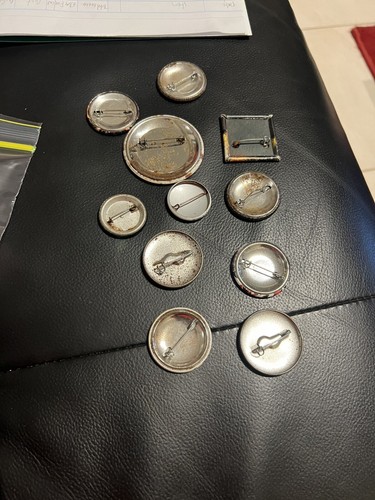 11 x Button Pin Badge George Michael The Who Rush Motley Crue Poison Europe MTV - Picture 8 of 11