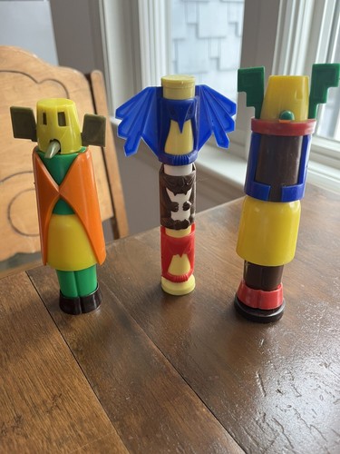 St Labre Indian School Plastic Toy Stackable Totem Poles Cheyenne Messenger