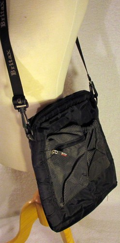 Bolso de hombro Britax de nailon negro - Imagen 10 de 10
