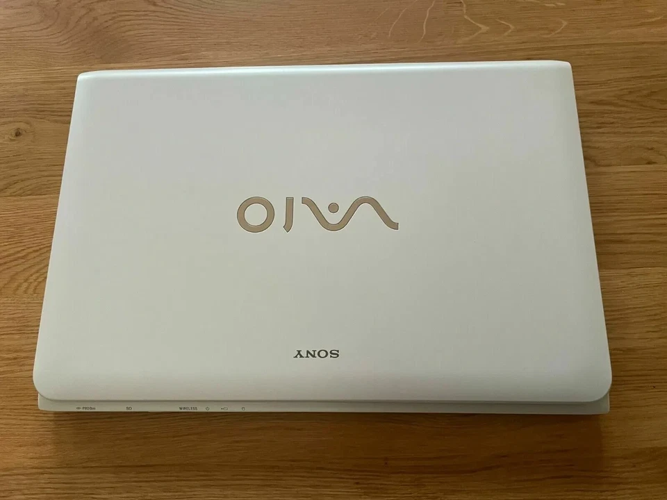 Sony Vaio Laptop 15.6 inch- i7 3630  3.4 GHz - 8GB RAM DVD - 2TB  SSD - 15.6” - Image 3 of 4