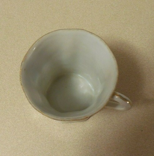 Vintage Chocolate Cocoa Cup -  Pink & Maroon Roses  - Gold Embellishment 3" Tall - Picture 4 of 5