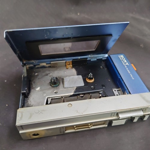 Sony TPS-L2 Walkman Stereo Cassette Player First Model Blue Untested from Japan - Picture 8 of 8
