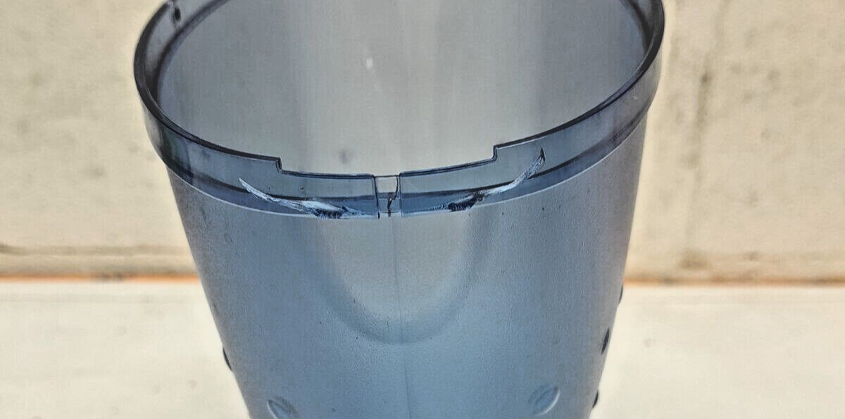 BRITA Marella fridge water filter jug for reduction of chlorine