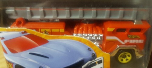 Hot Wheels HW City Works 5 Pack Gift Pack 1:64 Scale 2010 NEW - Picture 9 of 9