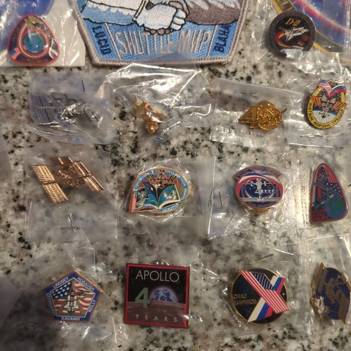 Lote de Memorabillia NASA RARO. 27 pines, 4 parches y 2 pegatinas - Imagen 5 de 6