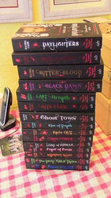 THE MORGANVILLE VAMPIRES - RACHEL CAINE - FULL SET OF 15 PAPERBACK BOOKS (1-15)