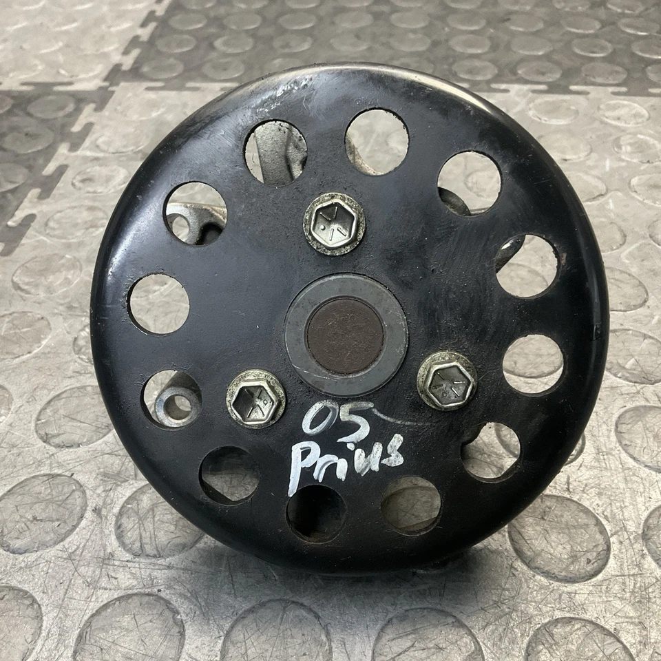 Polea bomba agua motor Toyota Prius 2002-2008 OEM Foto 2 de 4