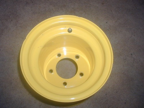 1998 John Deere Gator 4 x 2 Rear Wheel Rim Original - Picture 3 of 3