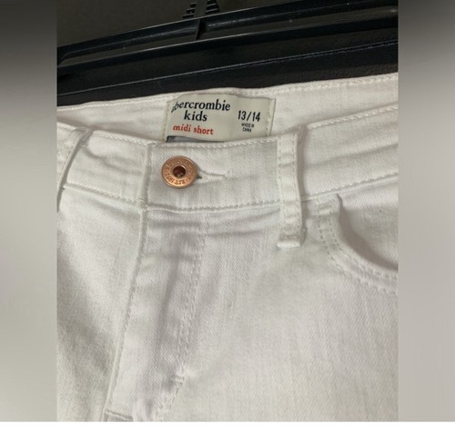 Abercrombie Kids Midi Shorts. Bright white. Excellent condition. Size 13/14 - Picture 2 of 3