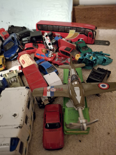 Very Large Lot Of Mostly Diecast Cars And Trucks . Some Plastic. Good Stuff. - Picture 12 of 13