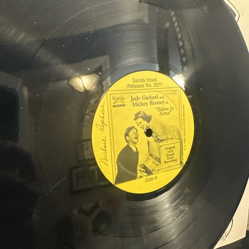 JUDY GARLAND  "BABES IN ARMS"  (RARE SANDY HOOK NM VINYL / 1ST RL- 1983) - Imagen 5 de 7