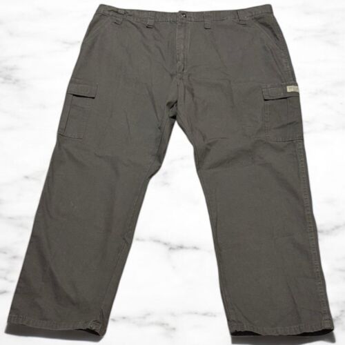 Men's 44x30 wrangler lightweight cargo rip stop pants dark taupe