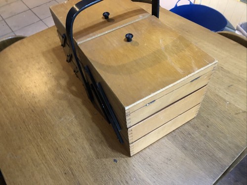Vintage Wooden 3 Tier Cantilever Sewing Box Basket- Mid Century Design - Picture 4 of 9