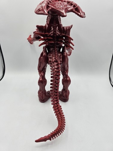 Lanard Alien Collection Deluxe Alien Queen Jumbo 13" Action Figure Electronic - Picture 8 of 13