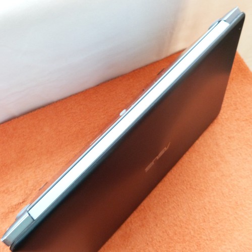 Asus R520 VivoBook PREMIUM 15 Zoll FULLHD l Windows 11 l SSD NEU l QUAD i5 8Gen - Bild 9 von 13