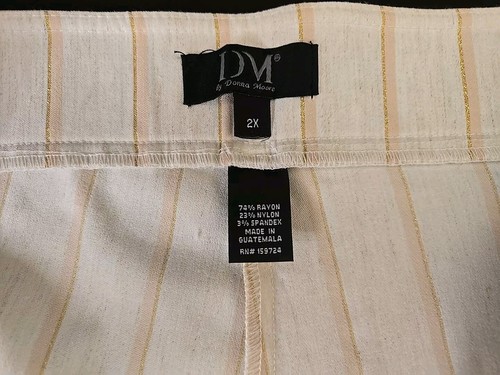 Sz 2X Ladies Shorts. Donna Moore 12" Inseam, Ivory w Pink & Gold Stripe New - Picture 6 of 7
