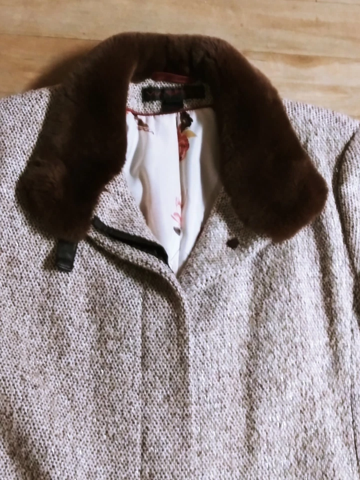 Via Spiga.Abrigo Mujer Talla 12.Color:Marfil Lur.38" largo.2 bolsillos. Foto 2 de 4