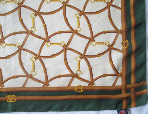 - ETTORE BUGATTI by Mantero Foulard soie TBEG vintage Scarf 85x87 cm - Picture 2 of 5