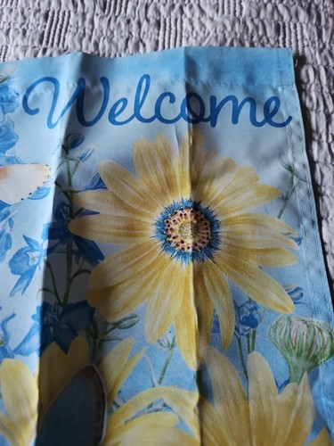 garden flags 12x18 Welcome Flag With Butterflies - Picture 5 of 10