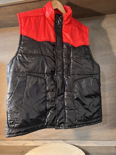 Vintage INTERNATIONAL CONCEPT Mens Black RED Full Zip Sleeveless Puffer Vest XL - Picture 3 of 6