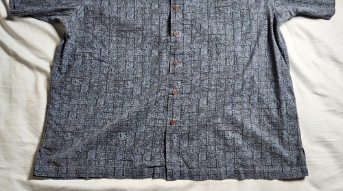 LL Bean Mens Short Sleeve Batik Hawaiian Print Camp Shirt Color Blue Size XL - Picture 5 of 18