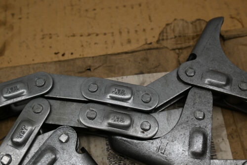 CA555 Roller Chain, 10ft W/ Attachment - Picture 3 of 3