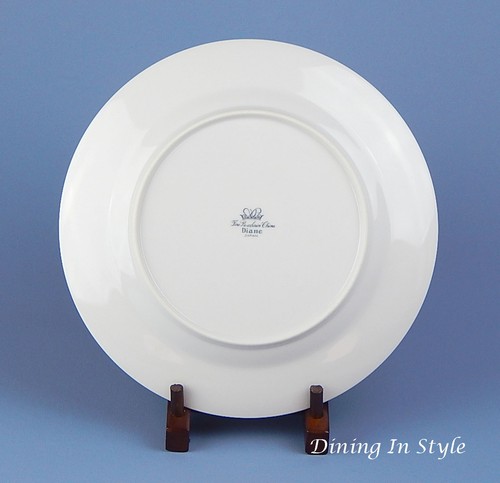 Set of 4 Dinner Plates, Excellent Condition! Diane, Sone Wade - Picture 4 of 5
