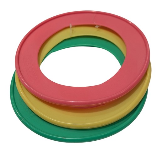 Dog Toy Frisbee Fetch Classic Fling a Ring Puppy Flyer Throw Choice of Colour - Picture 3 of 12