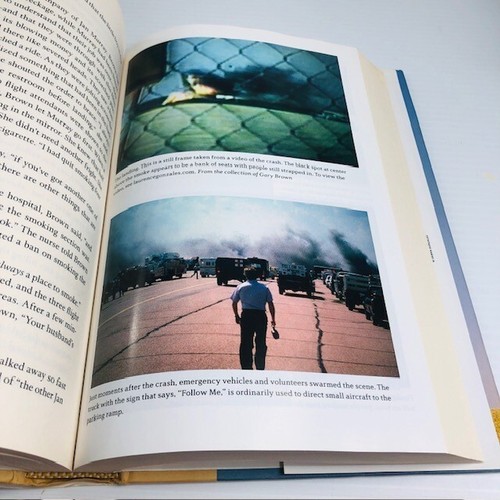 1ST EDITION Flight 232 : A Story of Disaster and Survival by Laurence Gonzales - Picture 6 of 12