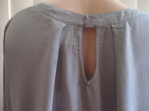 AMS PURE COLLECTION TOP NWT 18 SILVER GREY & GREY STRETCH FRONT & LONG SLEEVE - Picture 5 of 8