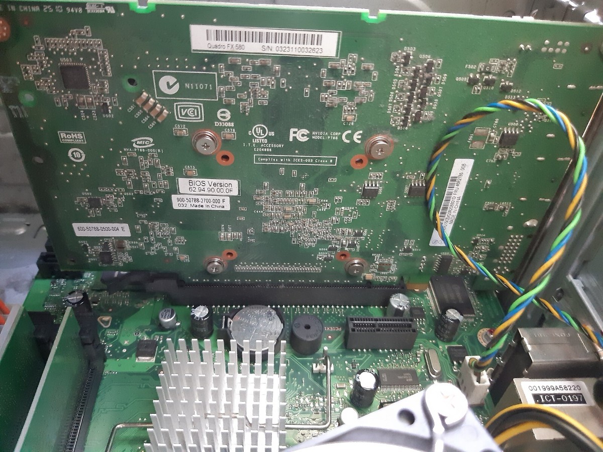 FUJITSU ESPRIMO P3521 E85+ Intel Core Duo CPU E7500@ 2.93