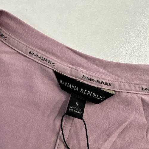Banana Republic Mauve Small Cap sleeve V-neck style Top Women (Light marks Front - Picture 7 of 16