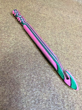 Hand carved COTTON CANDY WOOD LARGE YARN CROCHET HOOK size Q