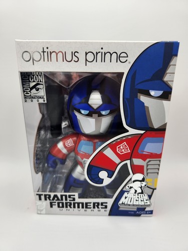 SDCC Exclusive Optimus Prime Transformers Mighty Muggs Hasbro - Picture 2 of 8