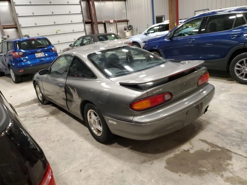 Husillo/nudillo delantero izquierdo conductor sin ABS compatible con 93-02 MAZDA 626 429695 Foto 2 de 4