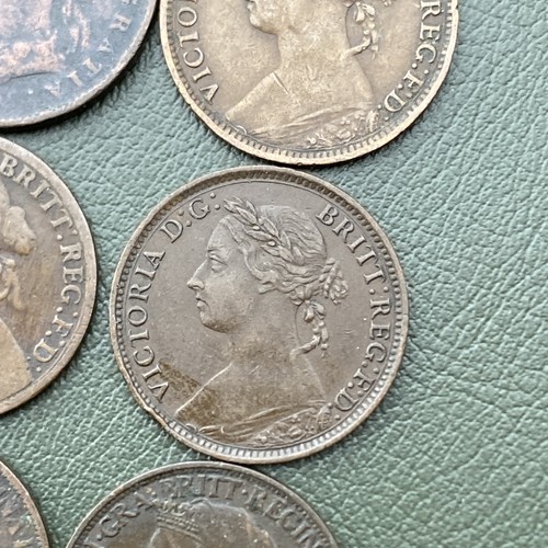 George III - Victoria Farthing Coins (12) IV 1826 1893 1827 1822 1901 Lot 261010 - Picture 6 of 12
