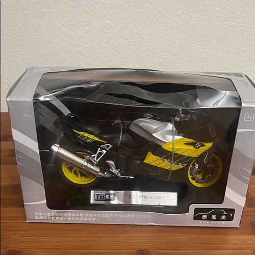 BMW K1200S Motorcycle Model in Yellow and Black - Picture 1 of 6